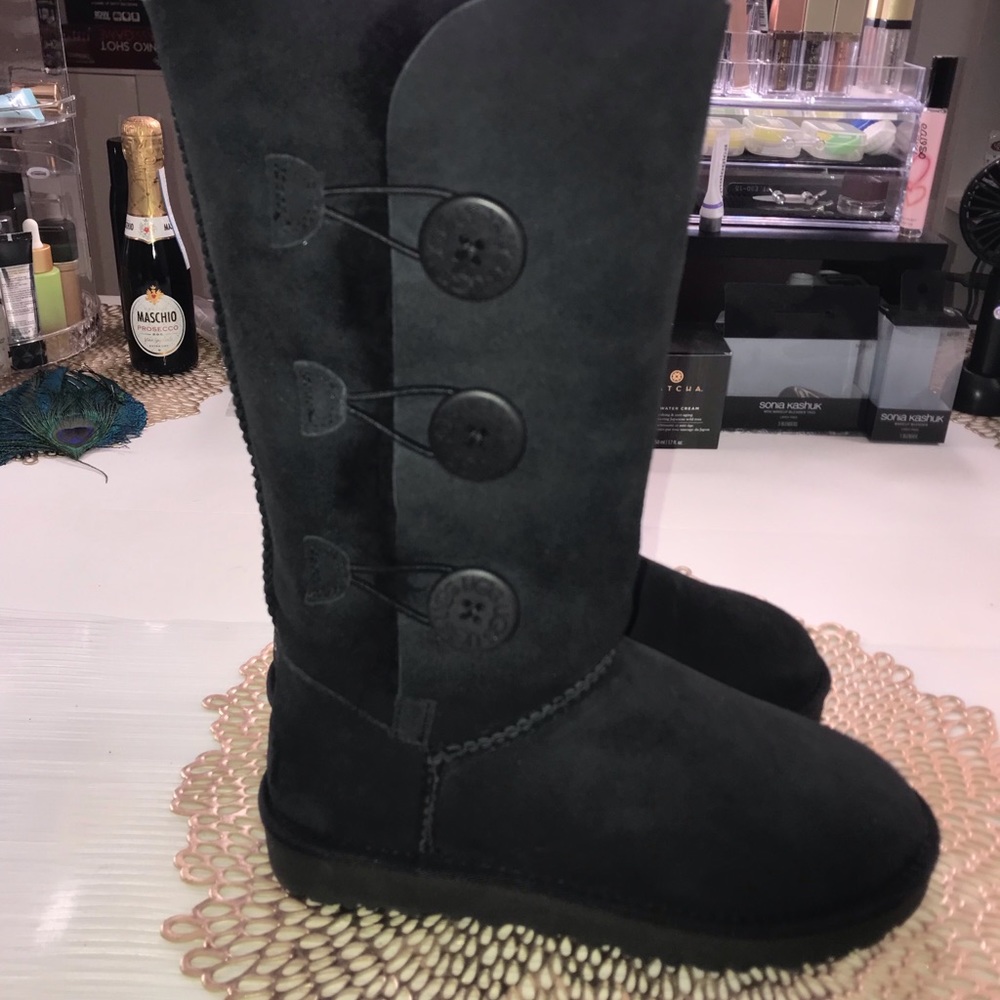 UGG Bailey Button Triplet ll Boot